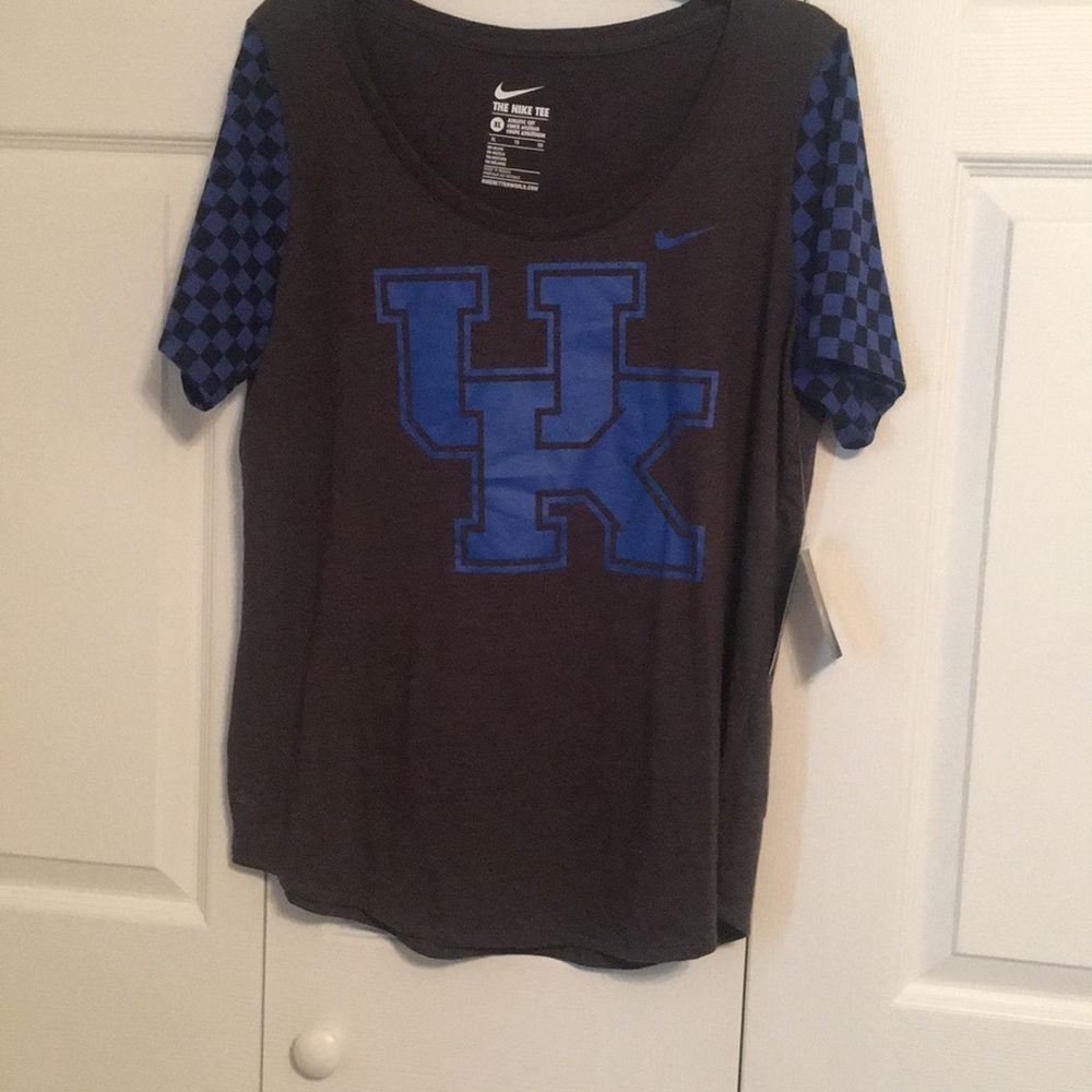 NWT UK Wildcats tshirt